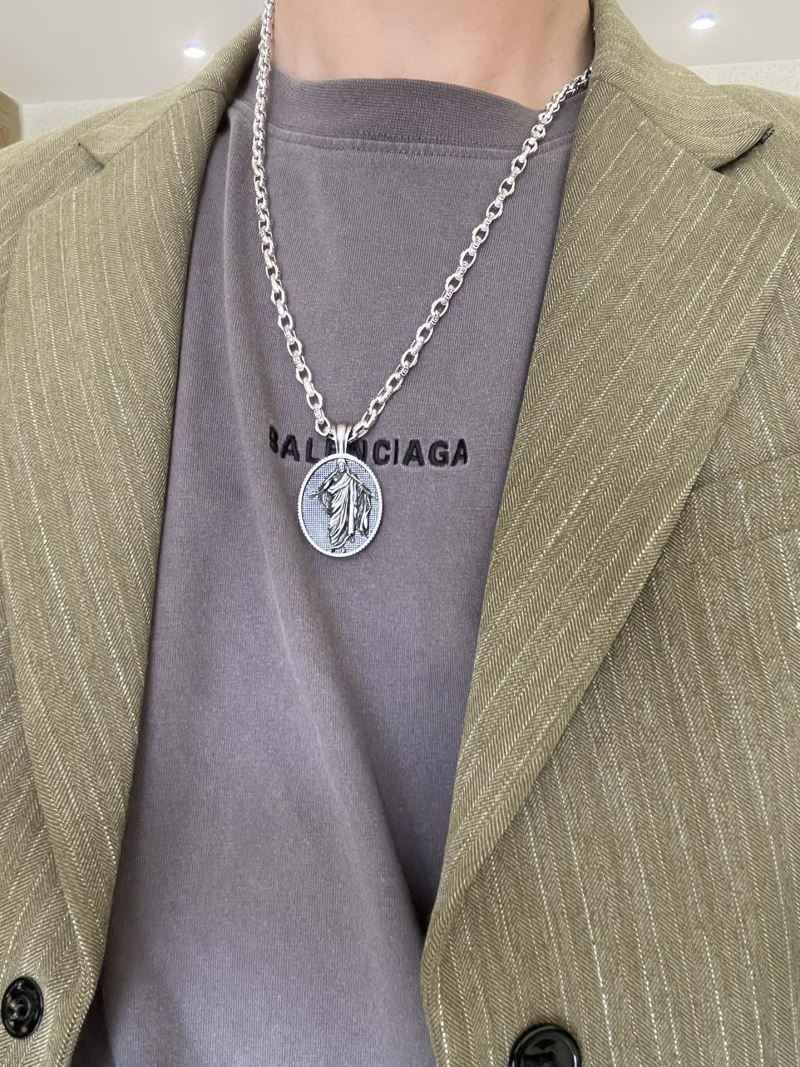 Gucci Necklaces